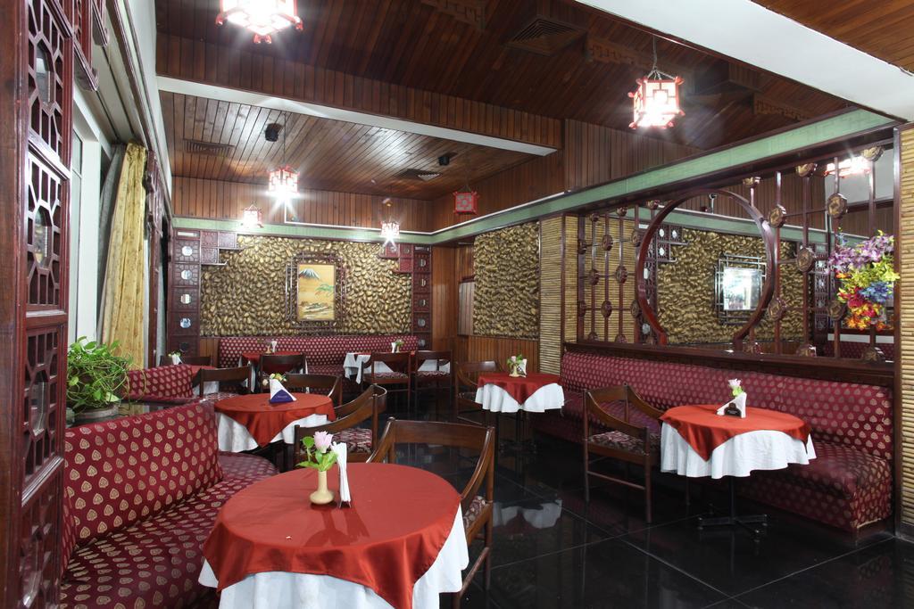 Hotel Jammu Ashok Kültér fotó