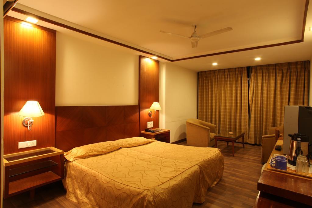 Hotel Jammu Ashok Kültér fotó