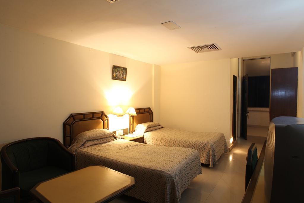 Hotel Jammu Ashok Szoba fotó