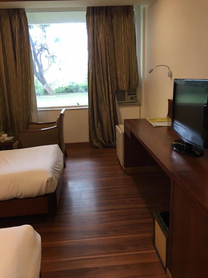 Hotel Jammu Ashok Kültér fotó